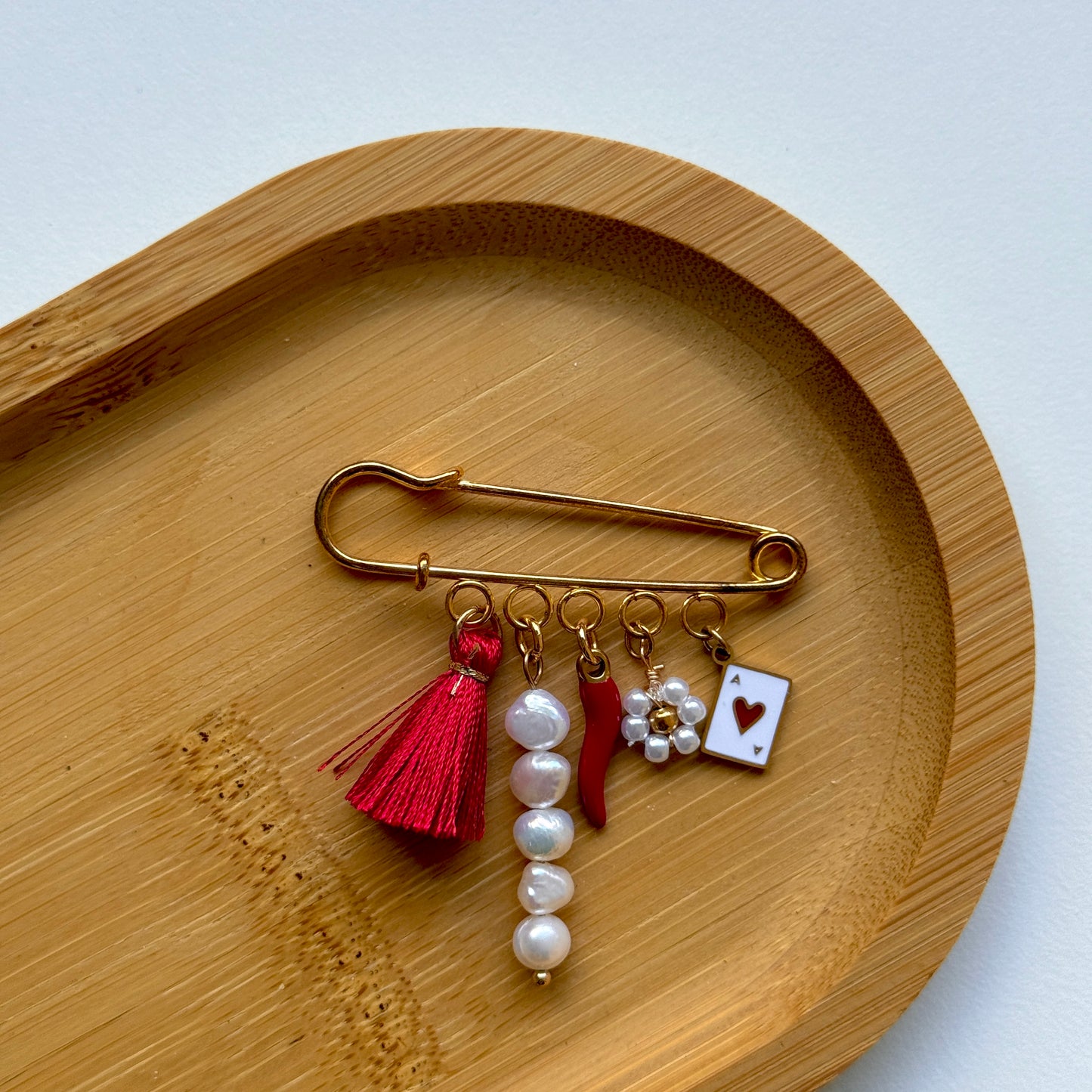 Red Carpet Broche
