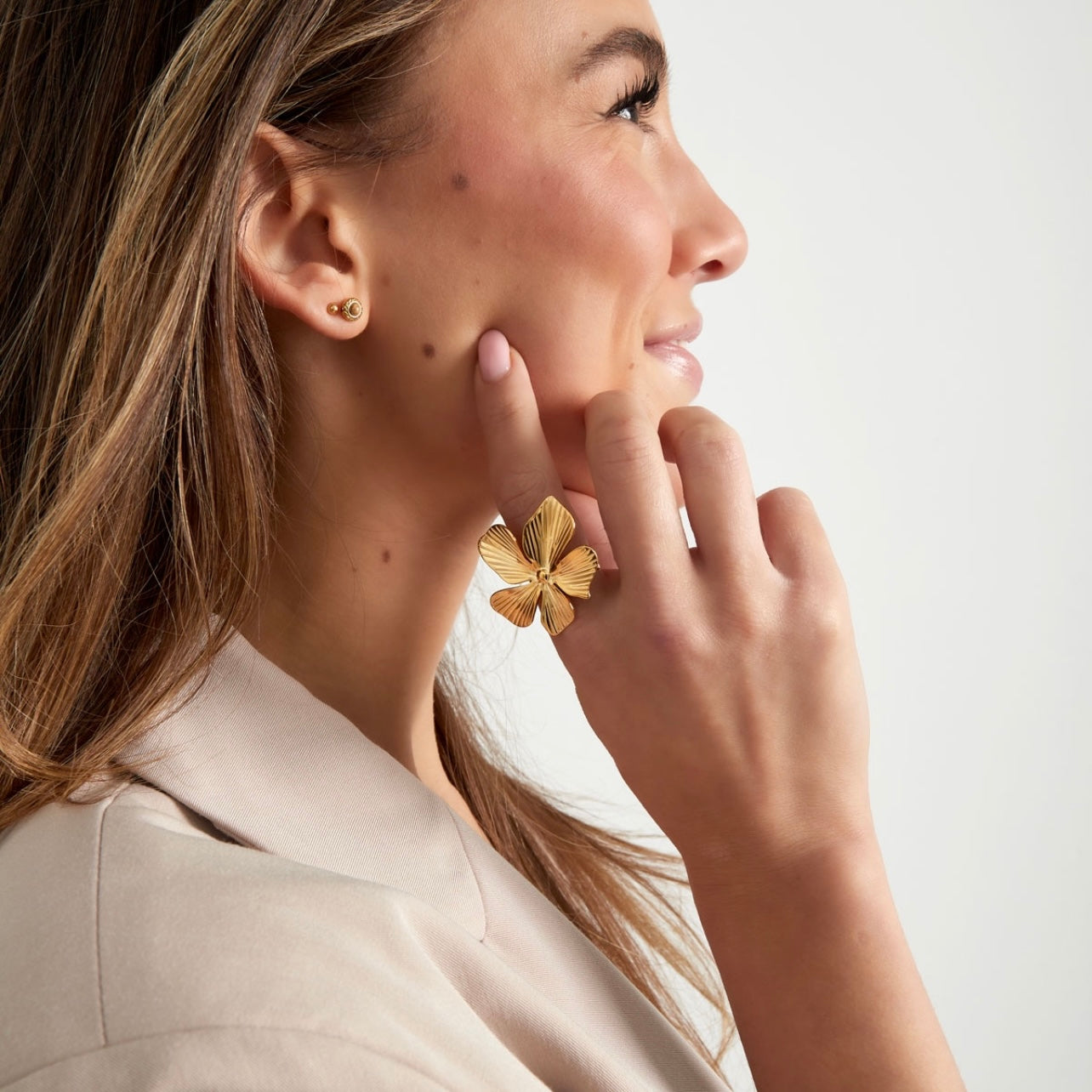 Big Flower Ring